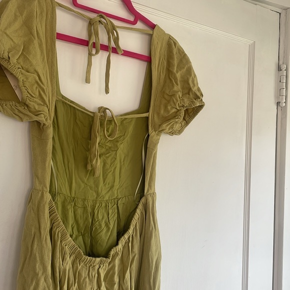 august open back dress in pale lime - Picture 3 of 4